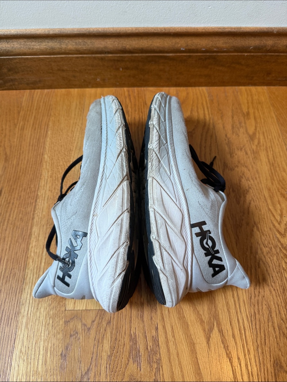 Hoka Arahi 6 Running Shoes Light Grey Orange Men's Size 9.5D - Picture 4 of 11
